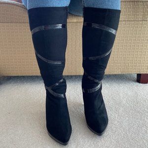 Black faux suede boots with criss cross contrast size 7M